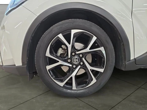 Toyota C-HR 2.0 180H Advance