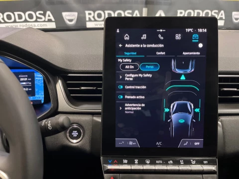 Renault Captur techno Eco-G 100cv (74 kW)