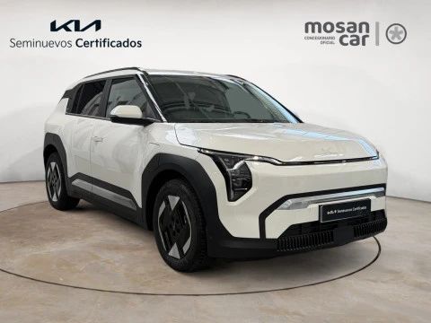 Kia EV3 Earth Standard Range