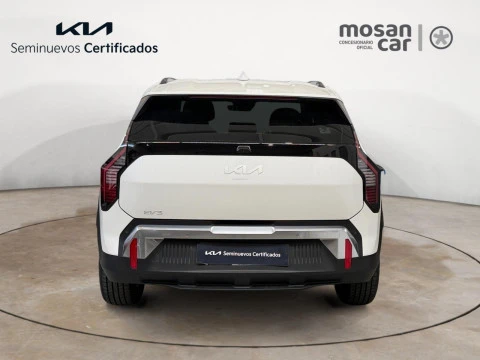 Kia EV3 Earth Standard Range
