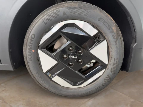 Kia EV3 Earth Standard Range