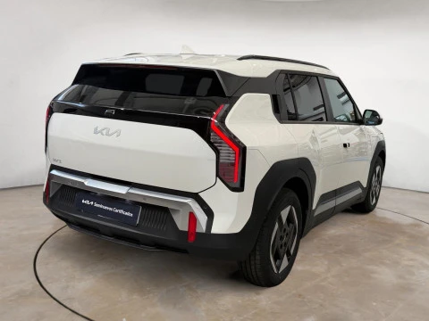 Kia EV3 Earth Standard Range