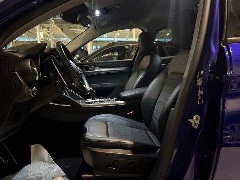 Alfa Romeo Stelvio 2.2 Diésel 140kW (190CV) Sprint+ Q4