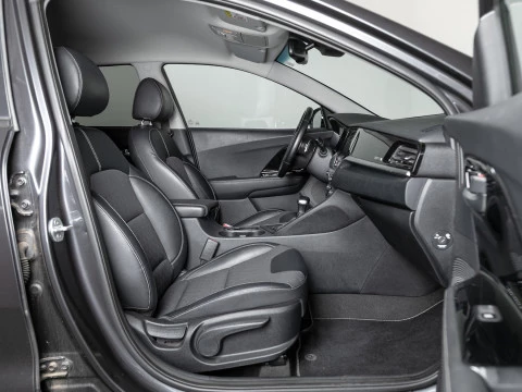 Kia Niro 1.6 GDi HEV 104kW (141CV) Emotion