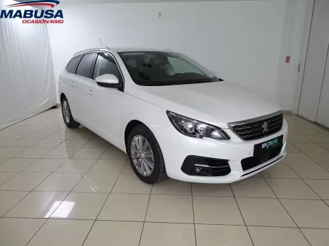 Peugeot 308 SW Allure PureTech 130 S&S EAT8 Peugeot 308 SW Allure PureTech 130 S&S EAT8