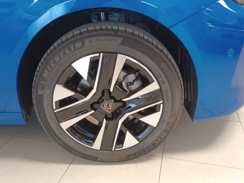 Peugeot 208 Allure HYBRID 110 eDCS6