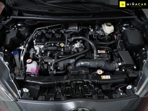 Toyota Yaris 1.5 120H Business Plus