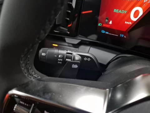 Renault Scenic E-Tech Iconic 160 kW (220CV) gran autonomía