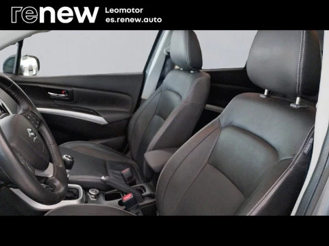 Suzuki SX4 S-Cross   1.6 GLX 4WD