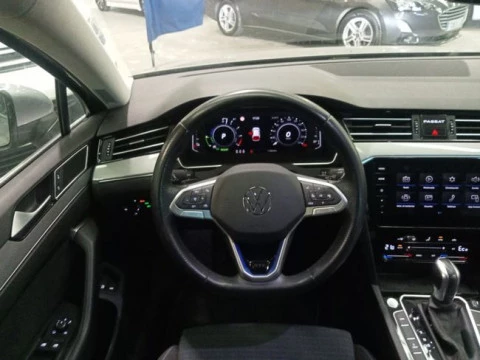 Volkswagen Passat Variant GTE 1.4 TSI e-Power 115kW + 85kW
