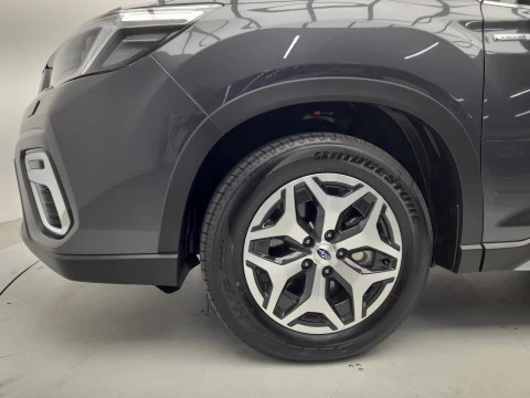 Subaru Forester 2.0i Hybrid CVT Executive Plus
