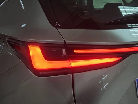 Lexus NX 350h Business City 2WD