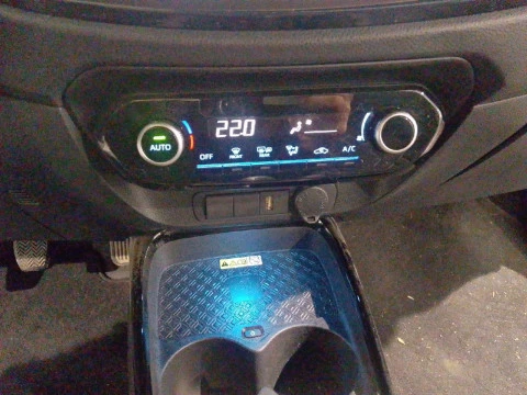 Toyota Aygo X Cross  Play