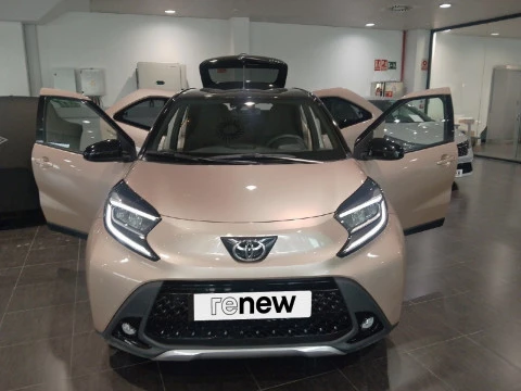 Toyota Aygo X Cross  Play