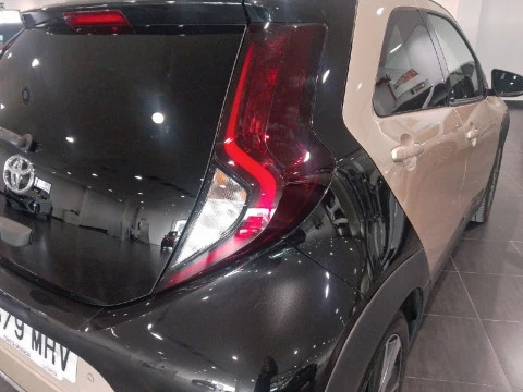 Toyota Aygo X Cross  Play