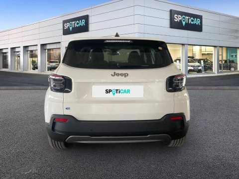 Jeep Avenger BEV 115kW (156CV) Longitude