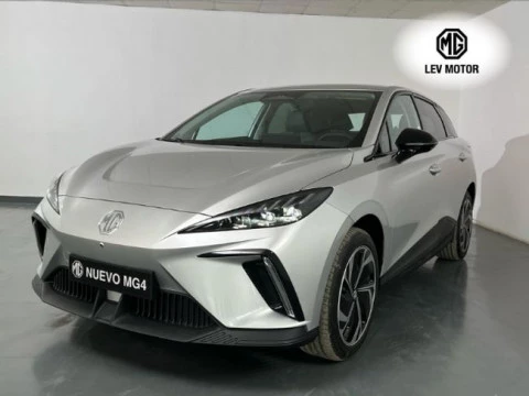 MG4 64kWh Luxury