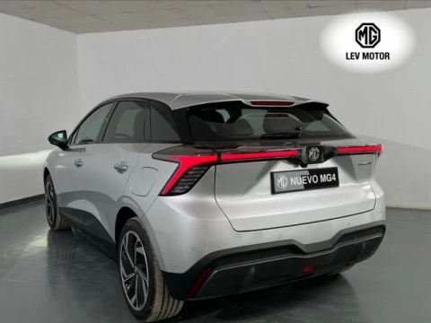 MG4 64kWh Luxury