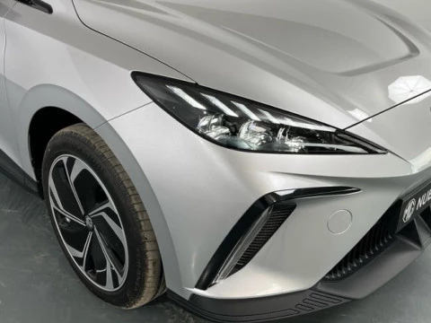 MG4 64kWh Luxury