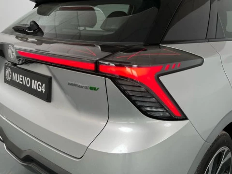 MG4 64kWh Luxury