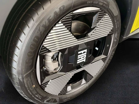 Fiat Grande Panda La prima 44kwh 87kw (118cv)