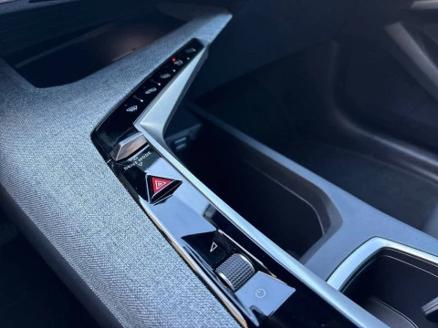 Peugeot 3008 Hybrid 1.2 107KW Allure eDCS6