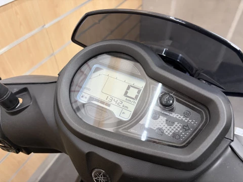 Ray ZR 125