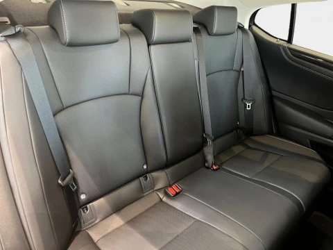 Lexus ES 2.5 300h Premium