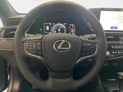 Lexus ES 2.5 300h Premium