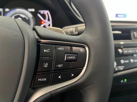 Lexus ES 2.5 300h Premium