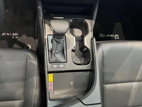Lexus ES 2.5 300h Premium