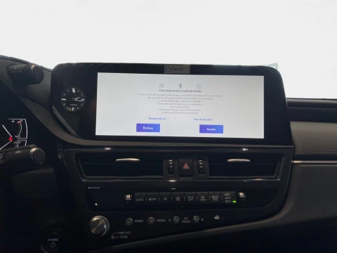 Lexus ES 2.5 300h Premium