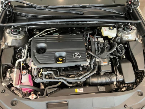 Lexus ES 2.5 300h Premium