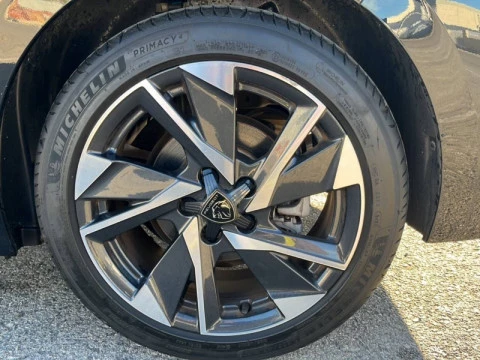 Peugeot 308 5P Allure PureTech 130 S&S MAN