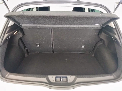 Renault Megane   1.3 TCe GPF Zen Fast Track 103kW