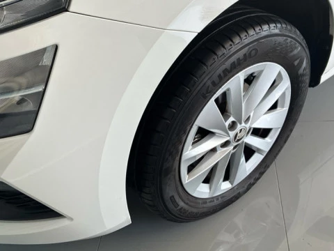Skoda Kamiq SKODA Essence 1,0 (115 CV) Manual 6 vel