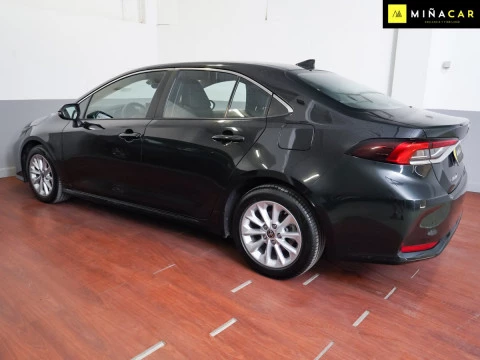 Toyota Corolla 1.8 125H ACTIVE TECH E-CVT SEDAN