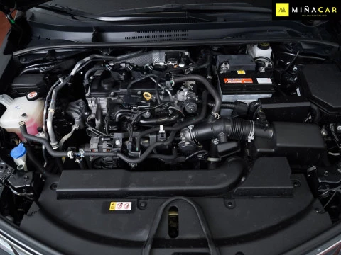 Toyota Corolla 1.8 125H ACTIVE TECH E-CVT SEDAN