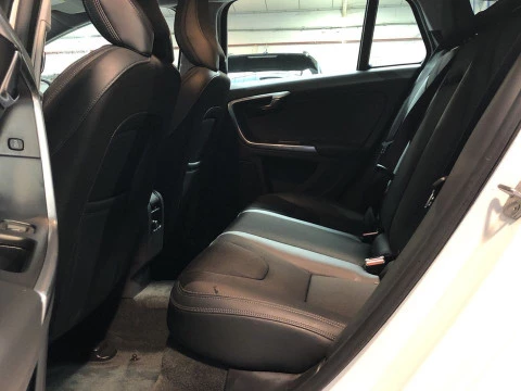 Volvo V60 familiar 2.0 D3 MOMENTUM AUTO 5P