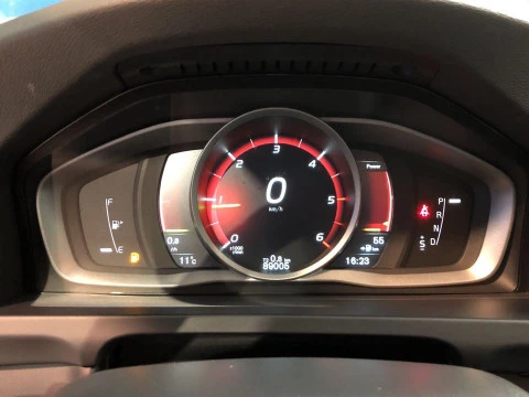 Volvo V60 familiar 2.0 D3 MOMENTUM AUTO 5P