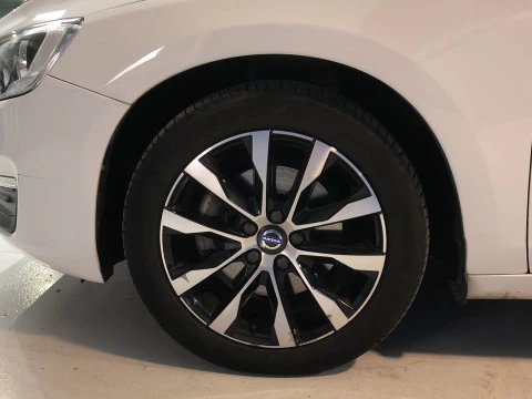 Volvo V60 familiar 2.0 D3 MOMENTUM AUTO 5P