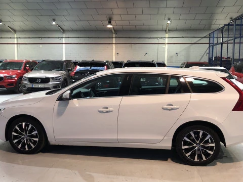 Volvo V60 familiar 2.0 D3 MOMENTUM AUTO 5P