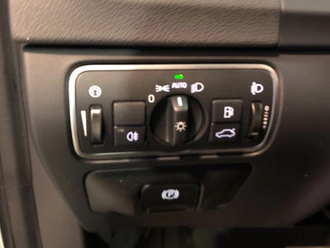 Volvo V60 familiar 2.0 D3 MOMENTUM AUTO 5P