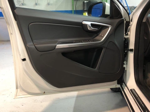 Volvo V60 familiar 2.0 D3 MOMENTUM AUTO 5P