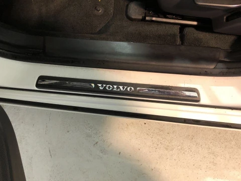 Volvo V60 familiar 2.0 D3 MOMENTUM AUTO 5P