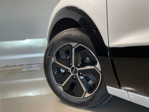 Kia Niro 1.6 GDi HEV 102kW (139CV) Drive