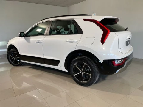 Kia Niro 1.6 GDi HEV 102kW (139CV) Drive