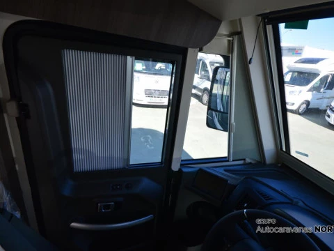 MCLOUIS NEVIS NEVIS 879