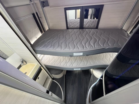 CHALLENGER 396 PREMIUM