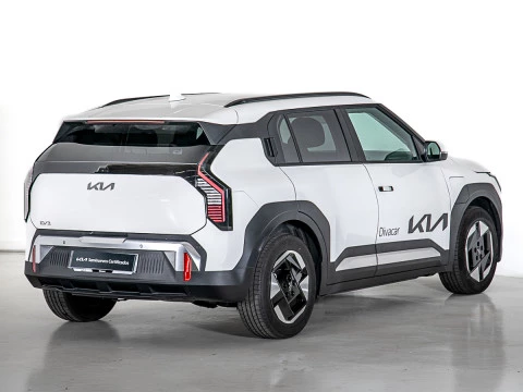 Kia EV3 Earth Long Range
